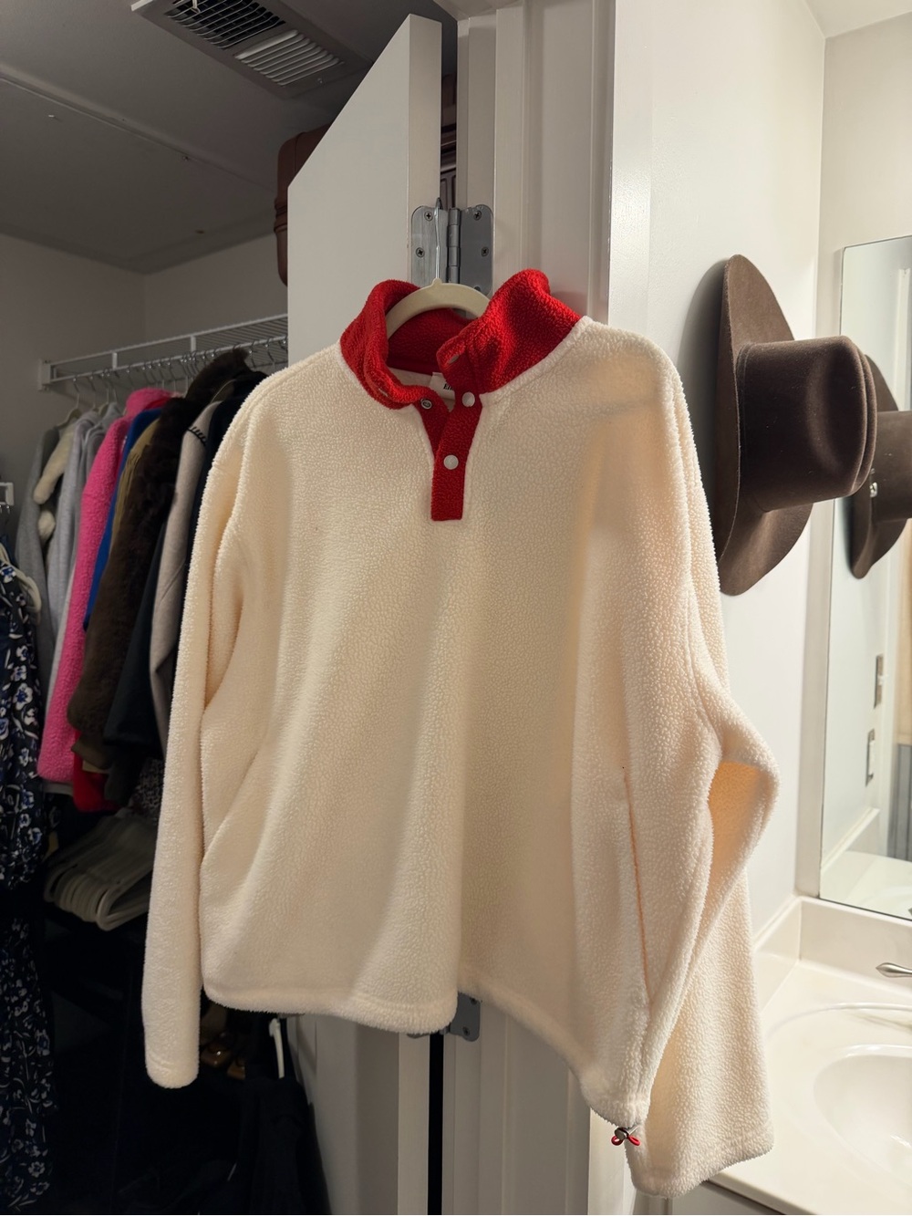 Elwood Cream Sherpa Pullover with Red Snap Collar